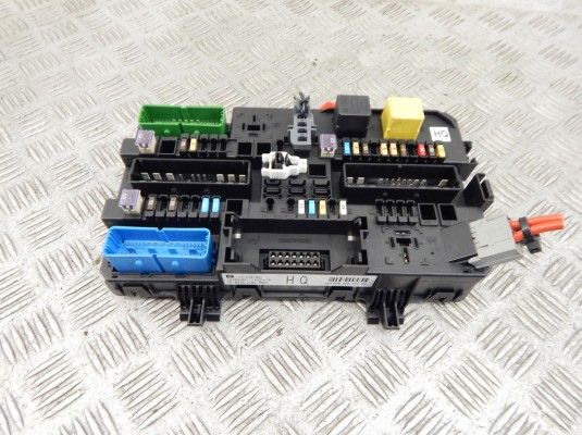 Блок предохранителей OPEL ASTRA H (2004-2015) 13220831