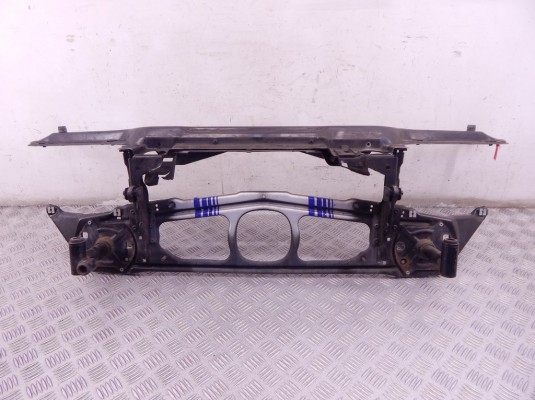 Передняя панель крепления облицовки (телевизор) BMW 3-series (E46) 51 71 7 111 691 Передняя панель крепления облицовки (телевизор) BMW 3-series (E46) 51 71 7 111 691