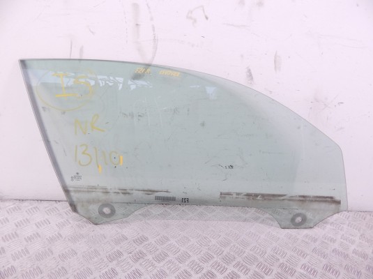 Стекло двери передней правой BMW 1-series (F20/21) 51 33 7 268 720