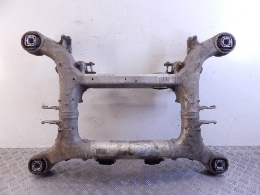 Балка подвески задняя BMW 5-series (F10/11) 33 31 6 798 545