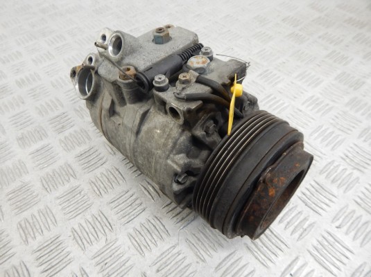 Компрессор кондиционера BMW 5-series (E39) 64 52 8 379 924