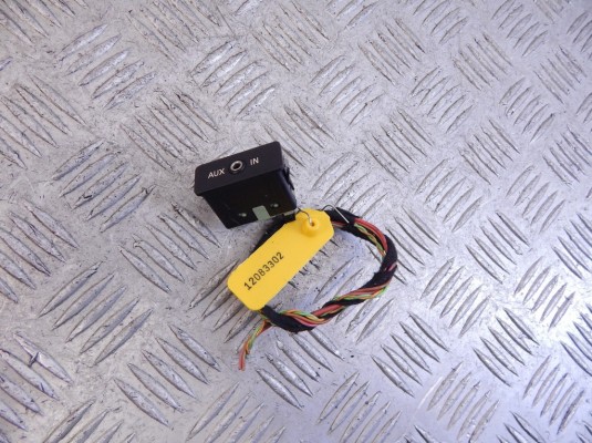Разъем AUX / USB BMW X5-series (E70) 61 31 6 986 791