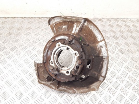 Ступица задняя правая BMW X5-series (E70) 33 32 6 879 102