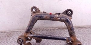 Балка подвески задняя BMW 3-series (E46) 33 31 6 770 830