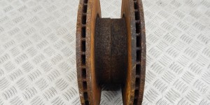 Диск тормозной передний BMW 3-series (E46) 34 11 6 864 060