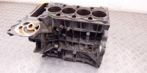 Блок цилиндров BMW 3-series (E46) 11 11 7 536 186 Блок цилиндров BMW 3-series (E46) 11 11 7 536 186