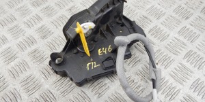 Замок двери передней левой BMW 3-series (E46) 51 21 7 011 241