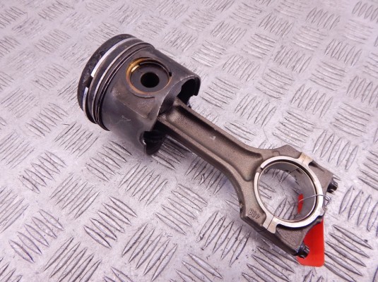 Поршень BMW 5-series (E60/61)