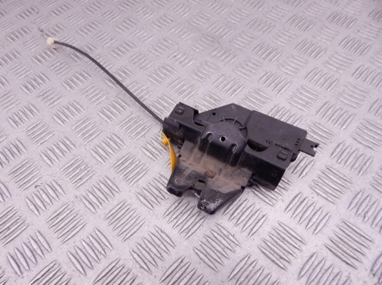 Замок багажника BMW 5-series (E60/61) 51 24 7 840 617 Замок багажника BMW 5-series (E60/61) 51 24 7 840 617