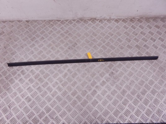 Молдинг двери передней левой BMW 3-series (E46) 51 13 8 208 449