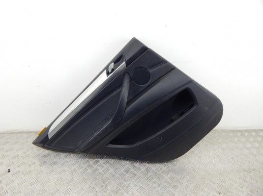 Обшивка двери задней левой (дверная карта) BMW X5-series (E70)