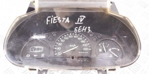 Щиток приборов (приборная панель) FORD FIESTA IV (1995-2001)