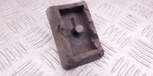 Опора под домкрат (поддомкратная подушка) BMW 5-series (E39) 51 71 7 001 650