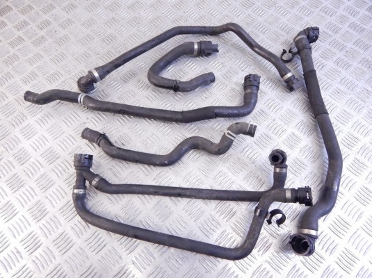 Патрубок радиатора BMW 5-series (E60/61) 17 12 7 799 751