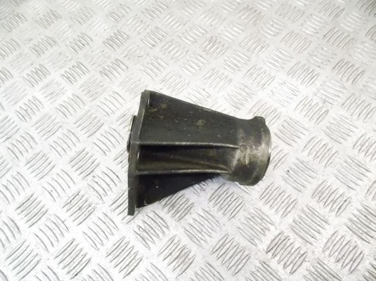 Кронштейн полуоси BMW X5-series (E53) 1428647