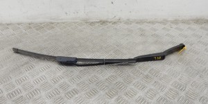 Щеткодержатель (поводок стеклоочистителя, дворник) AUDI A4 (B5) 1994-2001 8D1955407