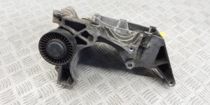 Кронштейн генератора BMW 1-series (E87) 11 16 7 802 639