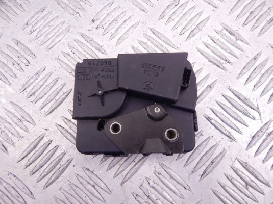Замок стекла двери багажника BMW 3-series (E90/91/92) 51 24 8 218 849