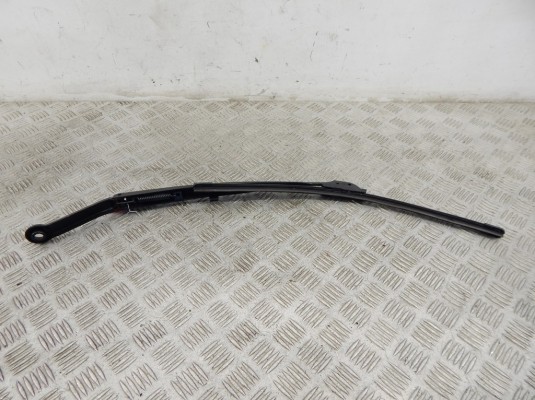 Щеткодержатель (поводок стеклоочистителя, дворник) BMW 3-series (E46) 61 61 7 003 931
