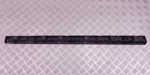 Кронштейн крепления порога BMW 7-series (F01/02) 51 77 7 187 101 Кронштейн крепления порога BMW 7-series (F01/02) 51 77 7 187 101