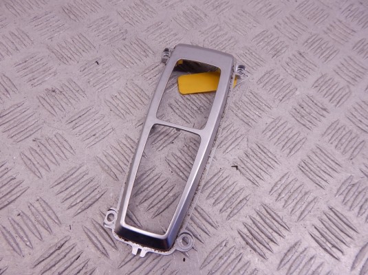 Рамка (накладка) рычага КПП BMW X5-series (E70) 61 31 6 975 467