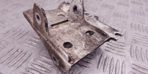 Кронштейн радиатора BMW 7-series (F01/02) 51 11 7 186 513