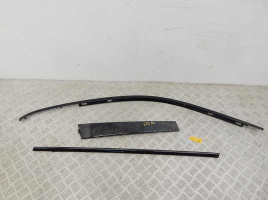 Молдинг двери передней левой BMW X5-series (E53) 51 32 8 257 701