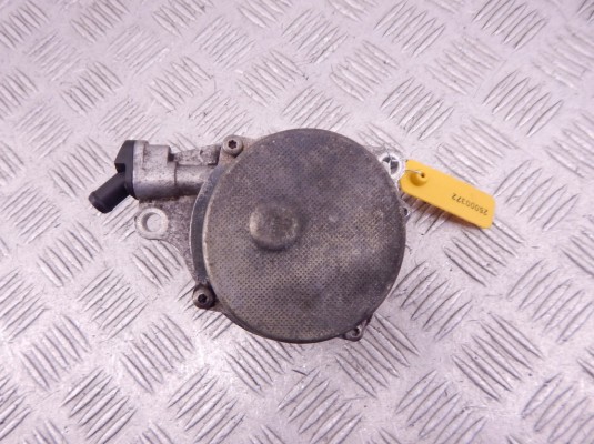 Насос вакуумный LAND-ROVER RANGE ROVER(2002-2005) 11 66 7 786 841