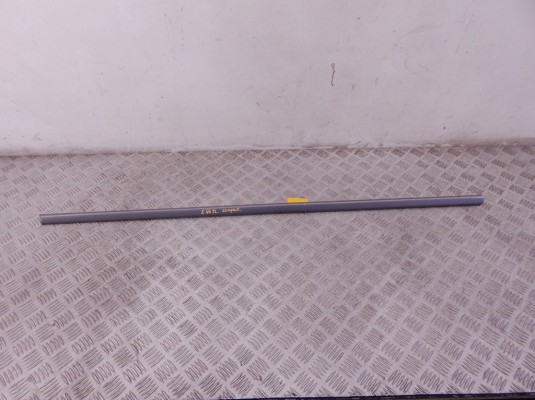 Молдинг двери передней левой BMW 3-series (E46) 51 13 8 252 377