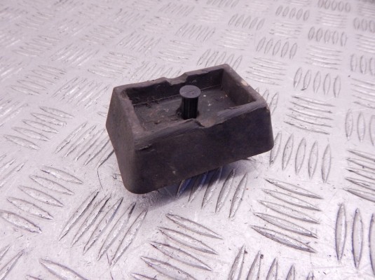 Опора под домкрат (поддомкратная подушка) BMW 3-series (E46) 51 71 8 268 885 Опора под домкрат (поддомкратная подушка) BMW 3-series (E46) 51 71 8 268 885