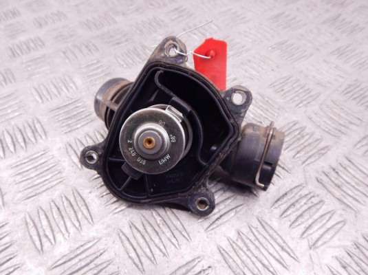 Корпус термостата BMW X5-series (E53) 11 51 7 805 811