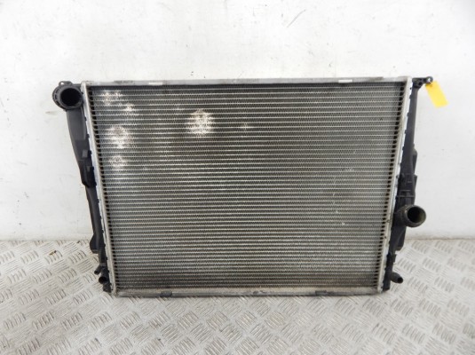 Радиатор (основной) BMW 1-series (E87) 17 11 7 521 046 Радиатор (основной) BMW 1-series (E87) 17 11 7 521 046