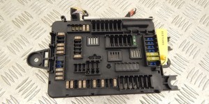 Блок предохранителей BMW 1-series (F20/21) 61 14 9 261 111