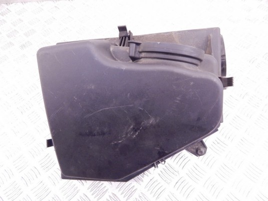 Корпус воздушного фильтра BMW 5-series (E60/61) 13 71 7 792 416