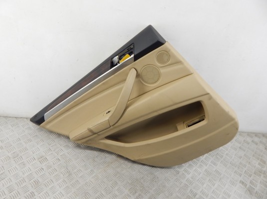 Обшивка двери задней левой (дверная карта) BMW X5-series (E70)