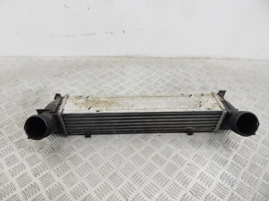 Интеркулер BMW X1-series (E84) 17 51 7 524 916