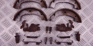 Механизм ручника (стояночного тормоза) BMW 1-series (E87) 34 41 6 761 291 Механизм ручника (стояночного тормоза) BMW 1-series (E87) 34 41 6 761 291