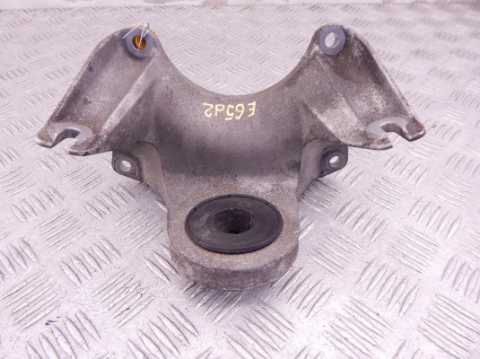 Кронштейн КПП BMW 7-series (E65/66) 22 32 6 772 288 Кронштейн КПП BMW 7-series (E65/66) 22 32 6 772 288
