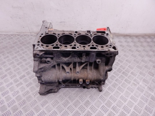 Блок цилиндров BMW 3-series (E90/91/92) 11 11 2 285 304 Блок цилиндров BMW 3-series (E90/91/92) 11 11 2 285 304
