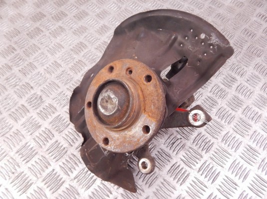 Ступица передняя левая BMW 3-series (E46) 31 21 1 096 429