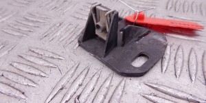 Крепление фары левой BMW 3-series (E90/91/92) 51 64 7 136 827 Крепление фары левой BMW 3-series (E90/91/92) 51 64 7 136 827