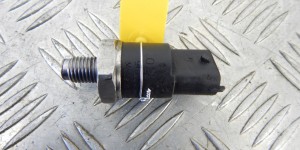 Датчик давления топлива BMW 5-series (E39) 13 53 7 812 345 Датчик давления топлива BMW 5-series (E39) 13 53 7 812 345