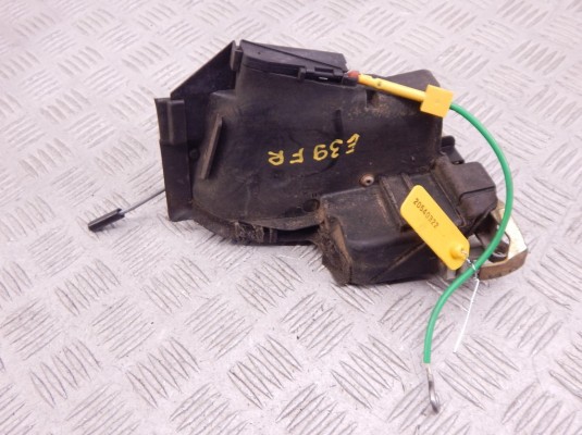 Замок двери передней правой BMW 5-series (E39) 51 21 8 235 104