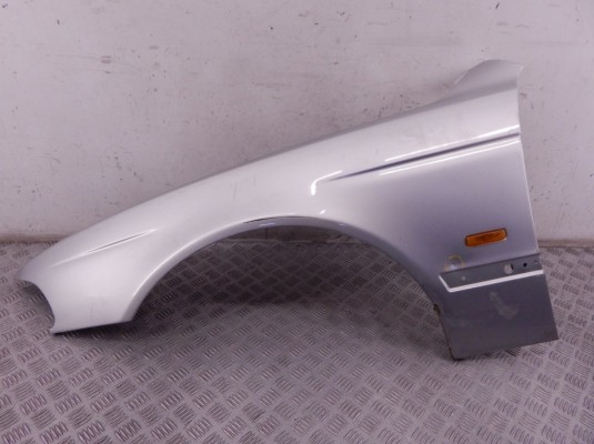 Крыло переднее левое BMW 5-series (E39) 41 35 8 162 133 Крыло переднее левое BMW 5-series (E39) 41 35 8 162 133