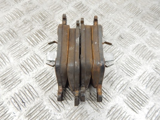 Тормозные колодки передние BMW X1-series (E84) Тормозные колодки передние BMW X1-series (E84)