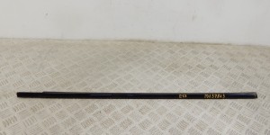 Молдинг стекла двери передней правой наружный BMW X5-series (E53) 51 32 8 257 702