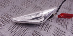 Повторитель передний правый BMW X5-series (E70) 63 13 7 171 008