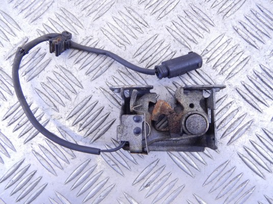 Замок капота BMW X5-series (E70) 51 23 7 178 753