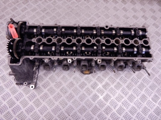Головка блока цилиндров BMW 5-series (E60/61) 11 12 7 806 059 Головка блока цилиндров BMW 5-series (E60/61) 11 12 7 806 059