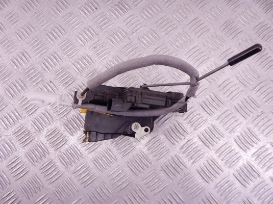 Замок двери задней левой BMW 3-series (E46) 51 22 7 011 245 Замок двери задней левой BMW 3-series (E46) 51 22 7 011 245